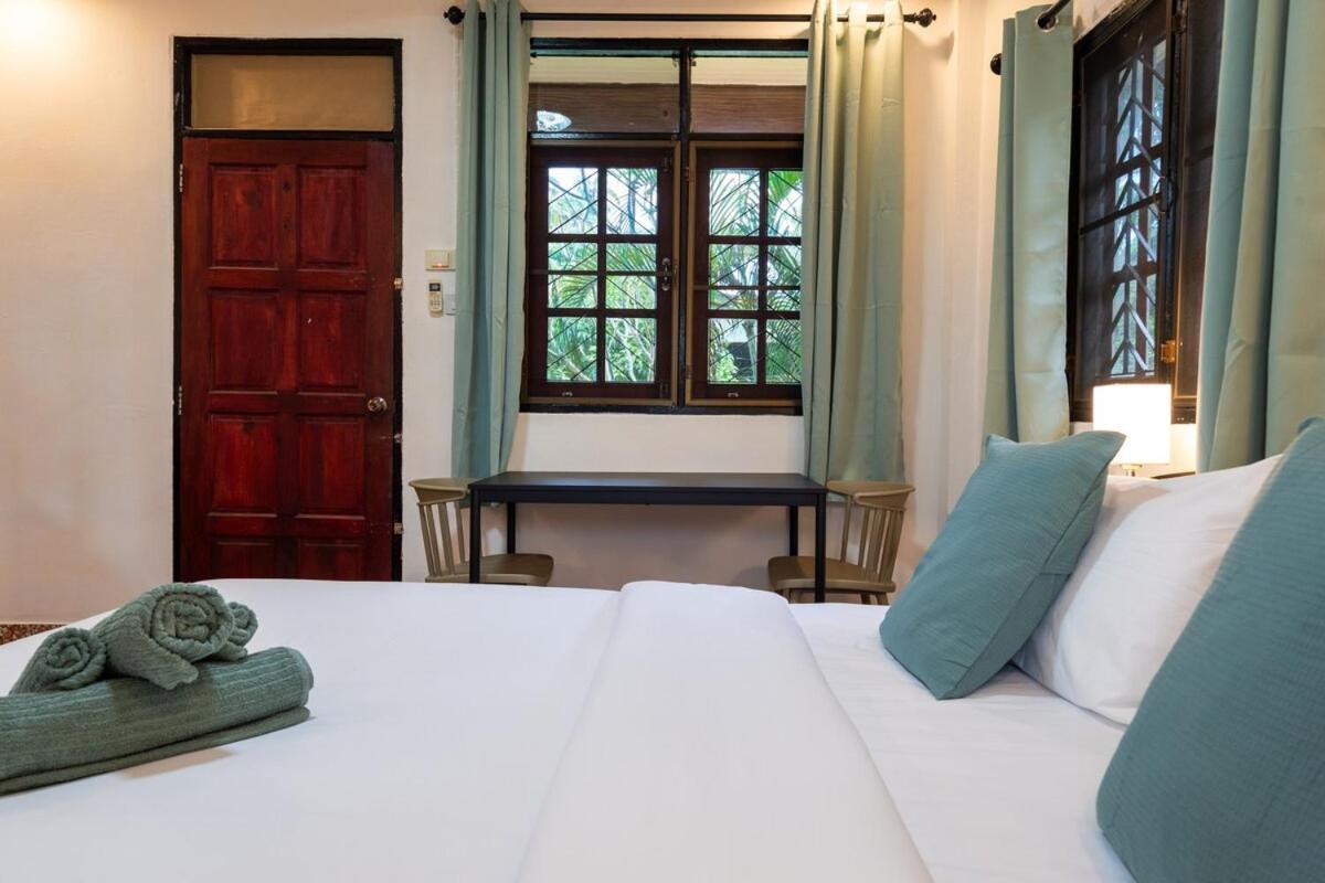 Lanta School Beach Resort Koh Lanta Exterior photo